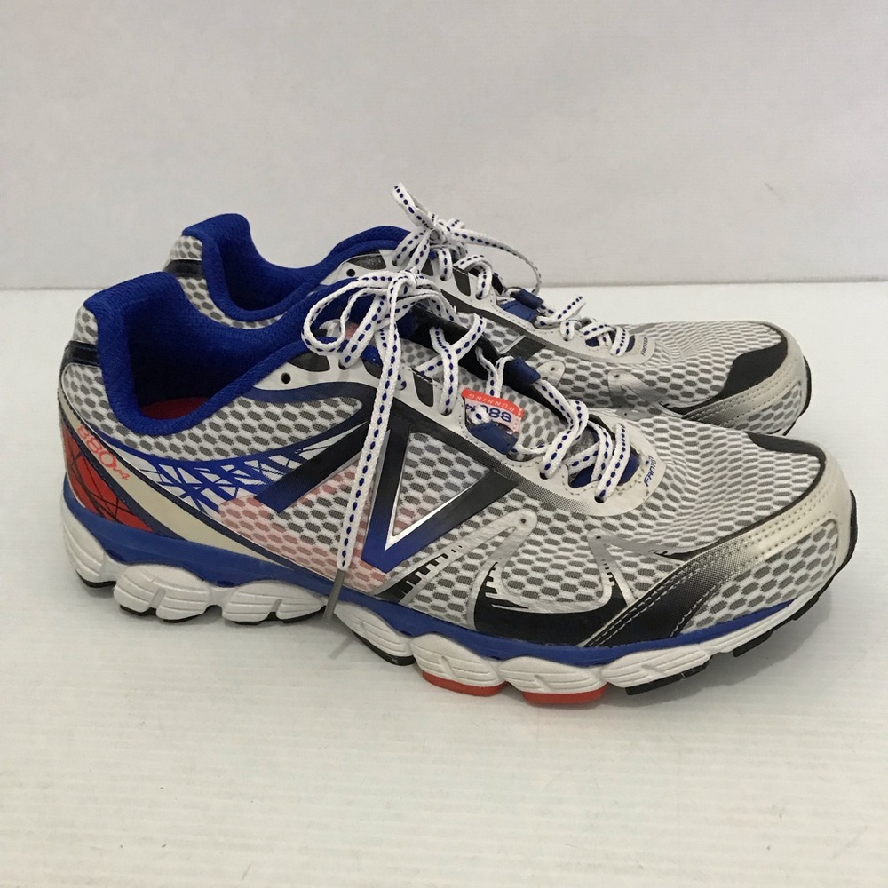 NEW BALANCE 880V4 Men’s Size 10
